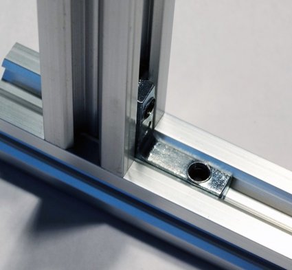 rsz_inside_hidden_corner_bracket_1